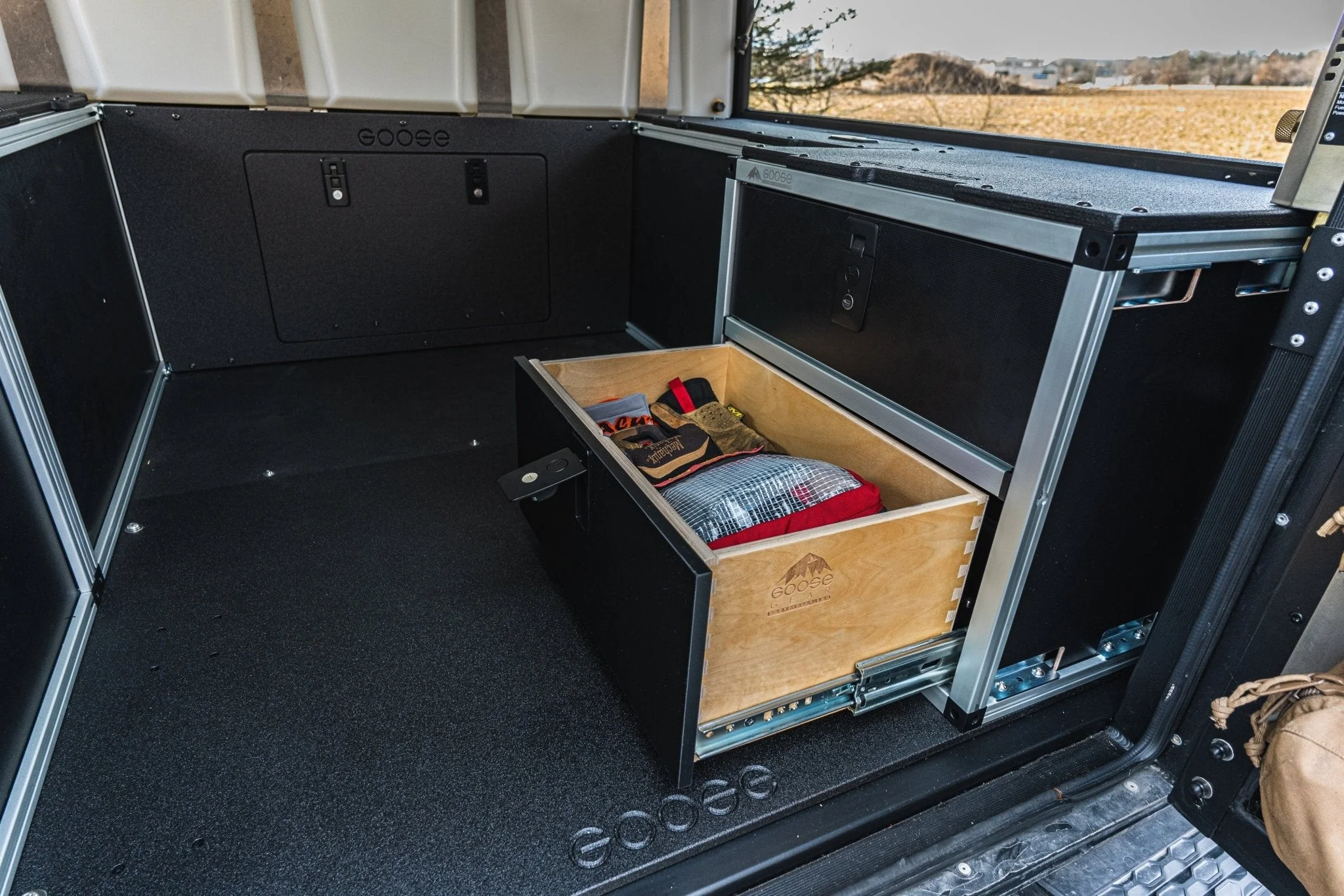 Alu-Cab Canopy Camper V2 - Chevy Colorado/GMC Canyon 2015-2022 - Rear Double Drawer Module - 5' Bed - Image 3