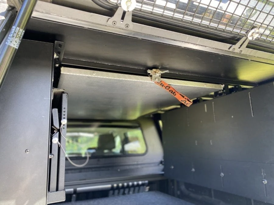 Alu-Cab Canopy Table Slide Bracket