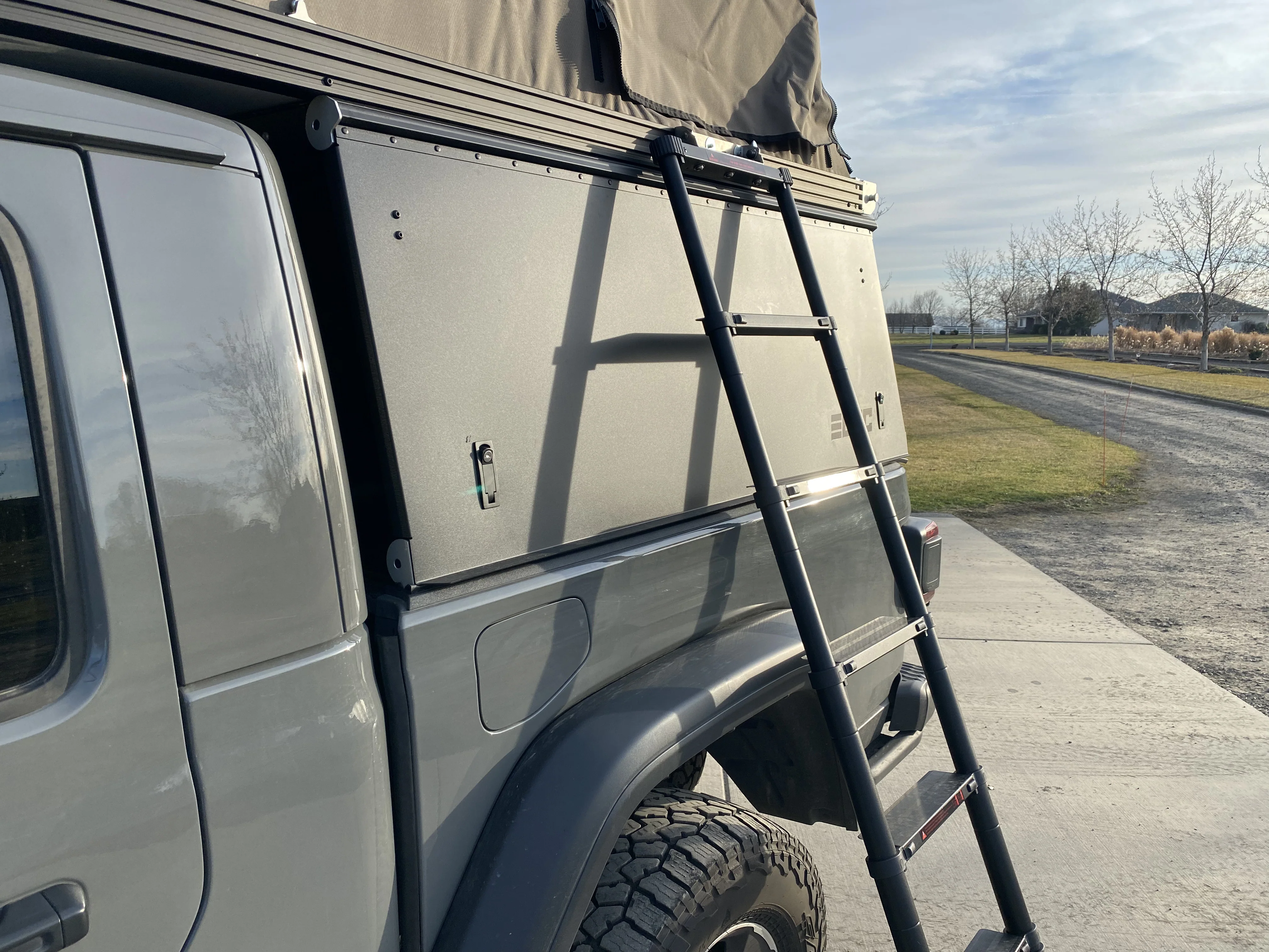 Alu-Cab 2.6M Telescopic Ladder