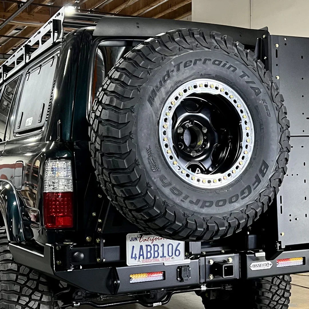 Dissent Off-Road Tire Carrier Swing-Out