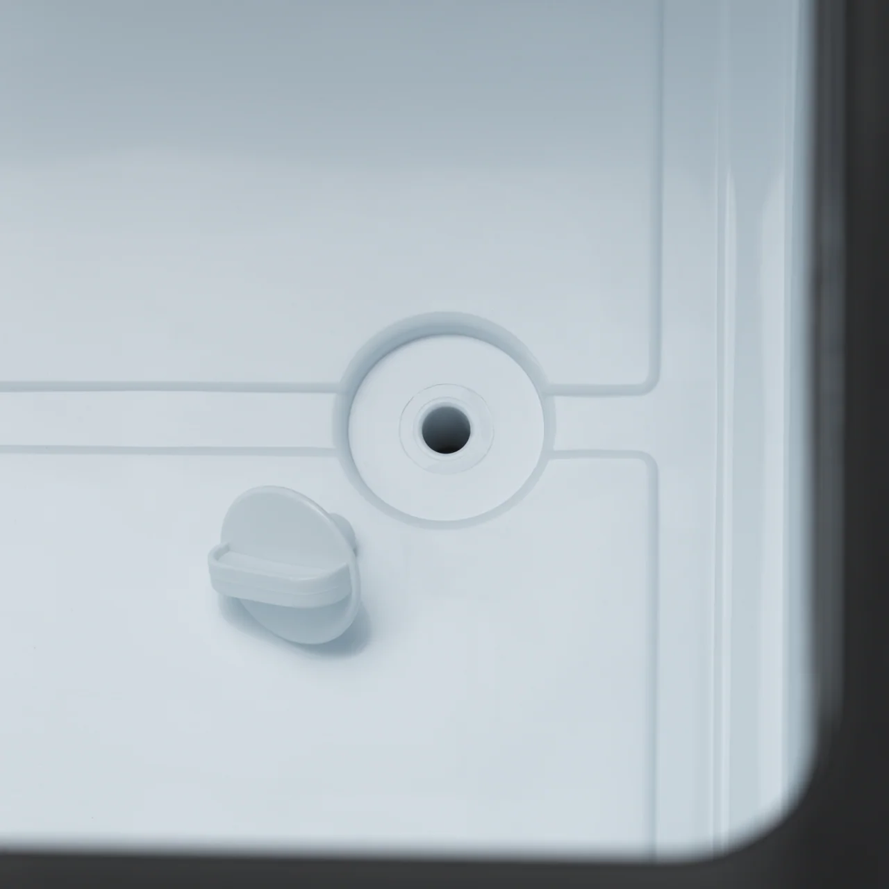 Dometic CFX5 75DZ Electric Cooler - Image 7
