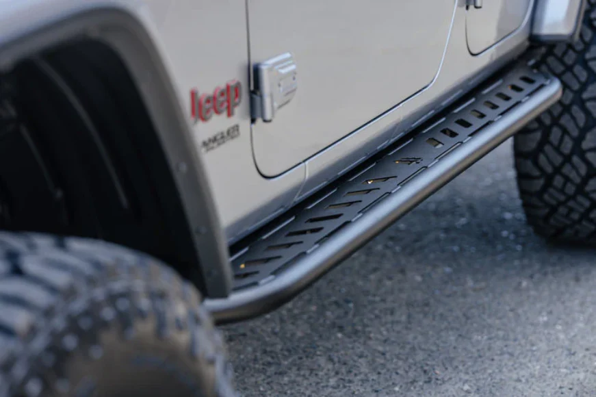 Greenlane Jeep JL 4 Door Aluminum Side Steps - Image 7