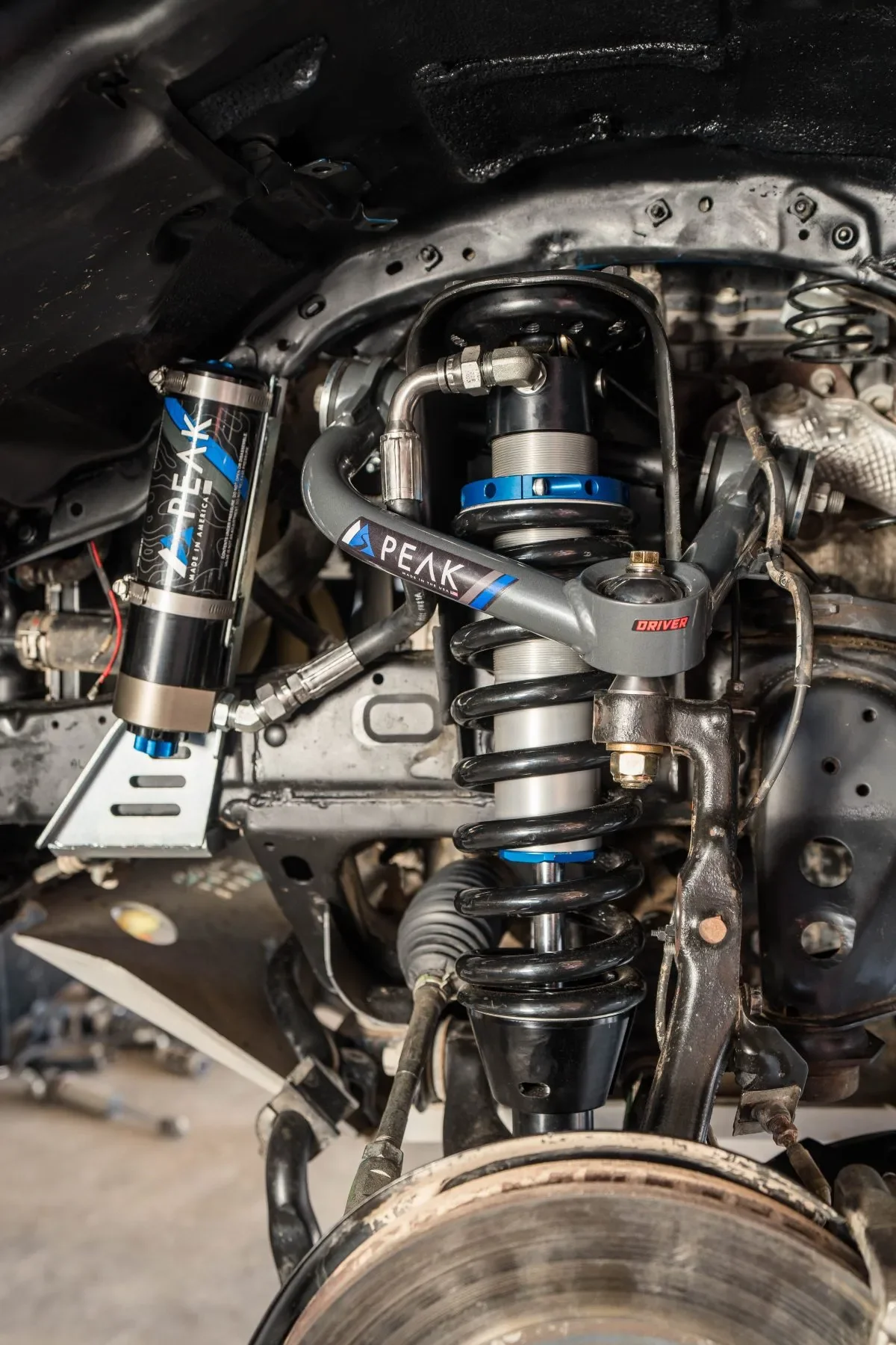 Peak Suspension 2.5" Trek Kit Toyota Tacoma 2005-2023 - Image 3