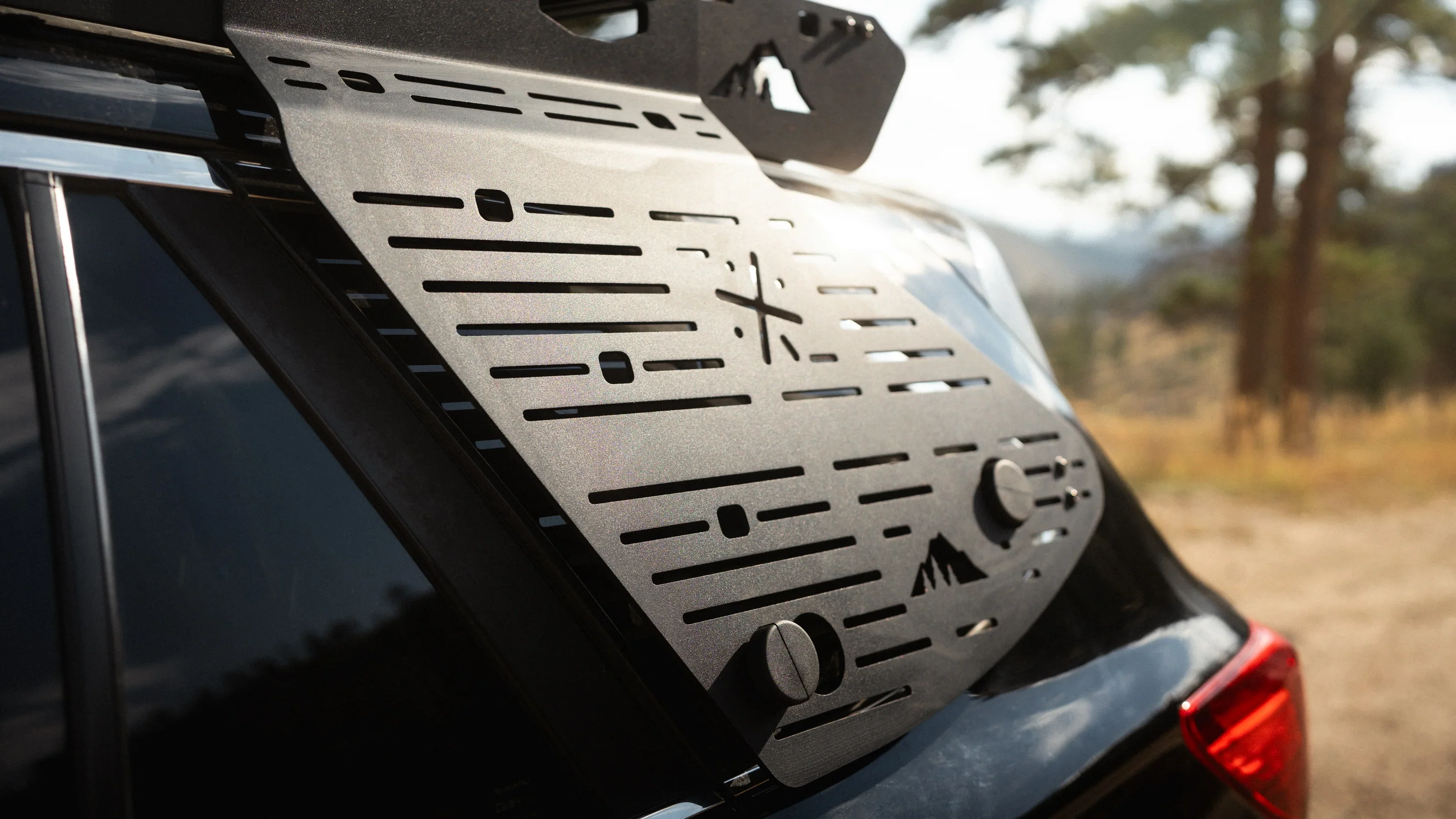 Sherpa Subaru Outback Window Panel