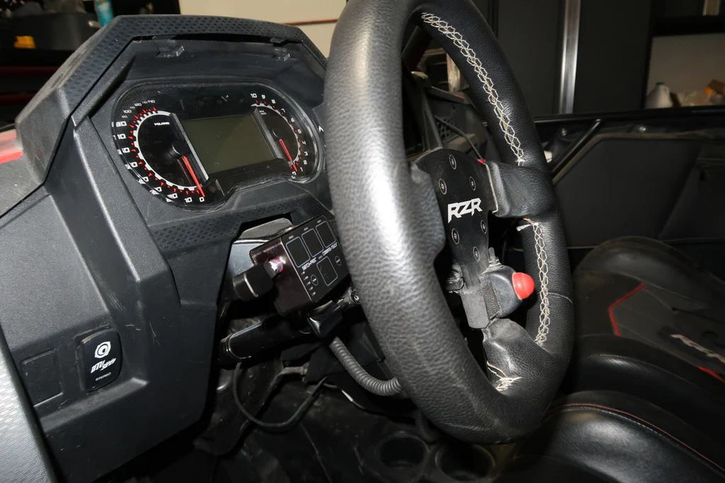 Switch-Pro Command-Touch CT4 Accessory Controller & GPS Turn Signal Kit - For 1.5" Steering Column - Image 3